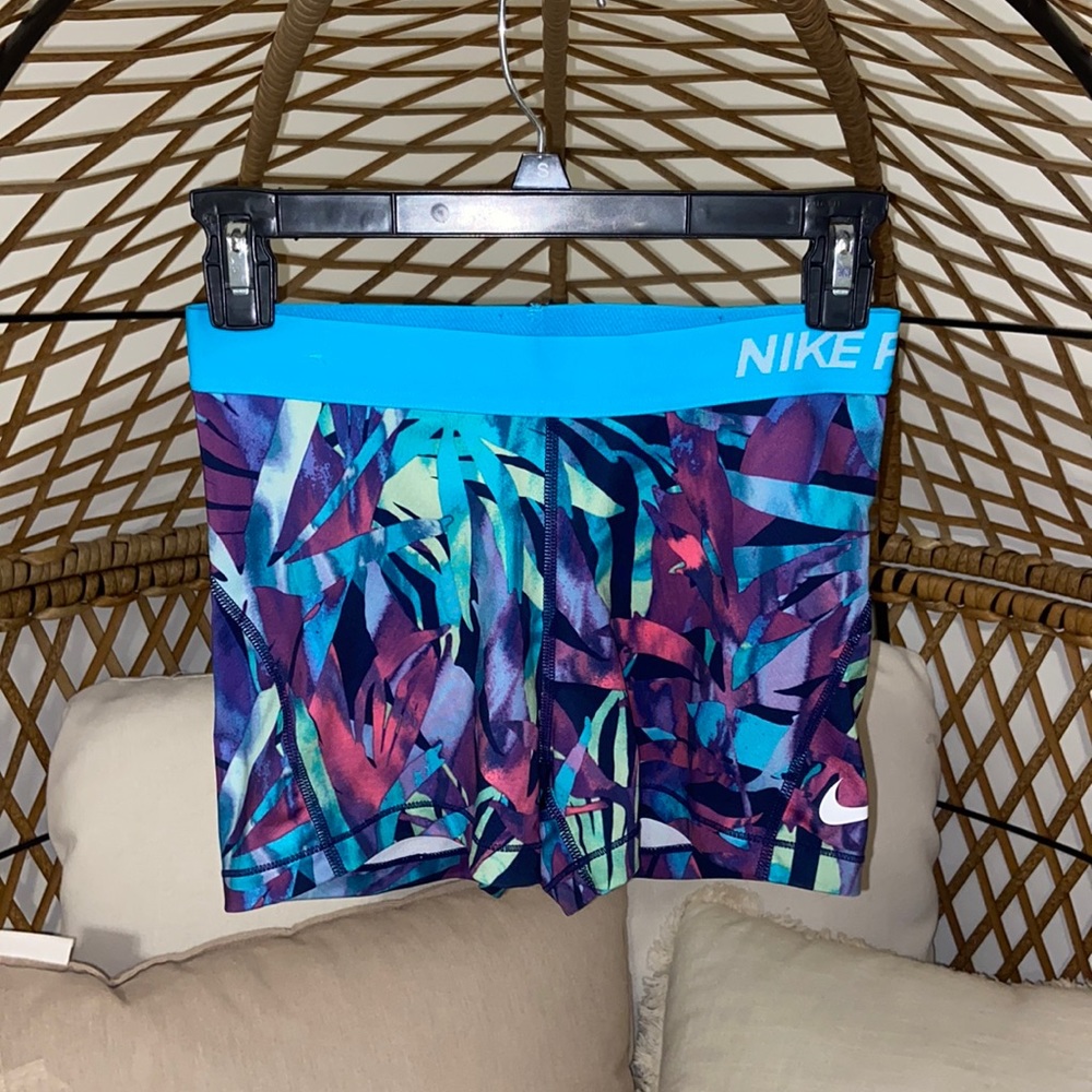 Floral Nike pro spandex